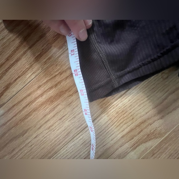 Lululemon brown dance / cargo pants - Picture 4 of 5